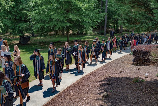 Pinecrestgrad 14 052219 web