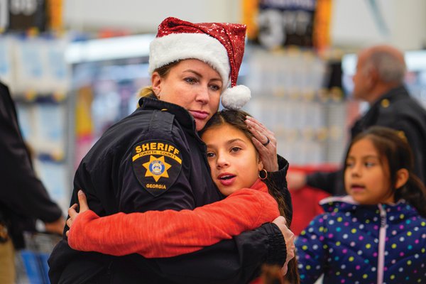 20191213_CopsKids_2_web.jpg